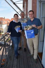 von links nach rechts: Bianca Kicher-Limburg, Uwe Krienke und Dr. Bastian bei der Vorstellung