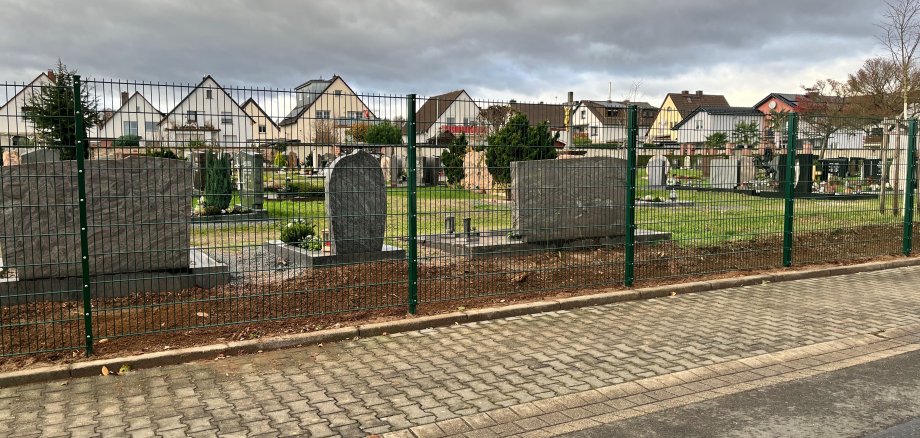 nachher - Zaun Friedhof Froschhausen