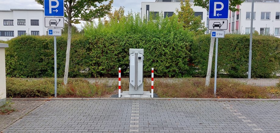 neue Ladesäule im Gewerbegebiet